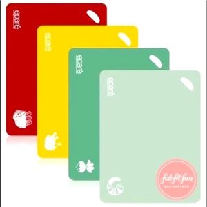 EPARE CUTTING BOARDS SET OF 4